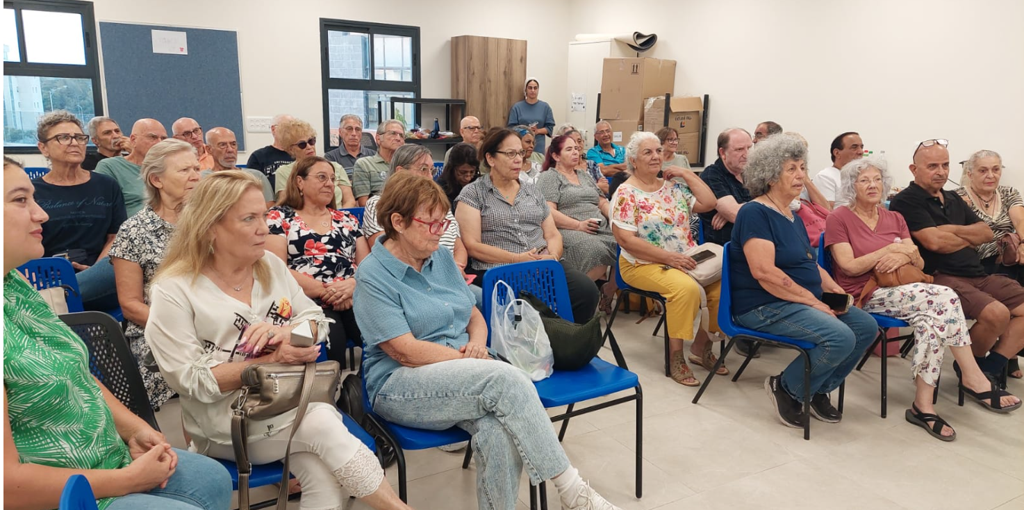 פתיחת כיתות ותיקים בנעימת הלב